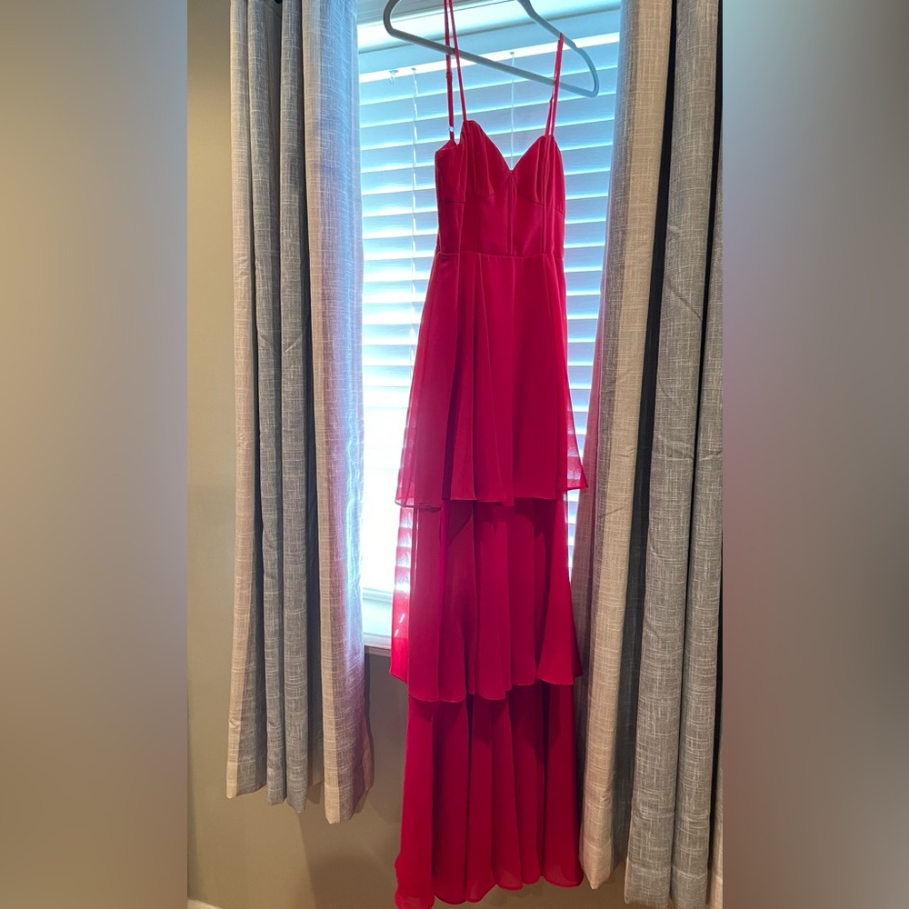 Fame And Partners Womens Sweetheart Tiered Evening Dress in Cherry Red